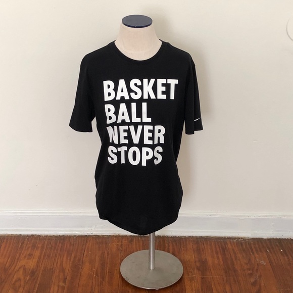 Nike Men’s Athletic T-Shirt - Picture 1 of 3